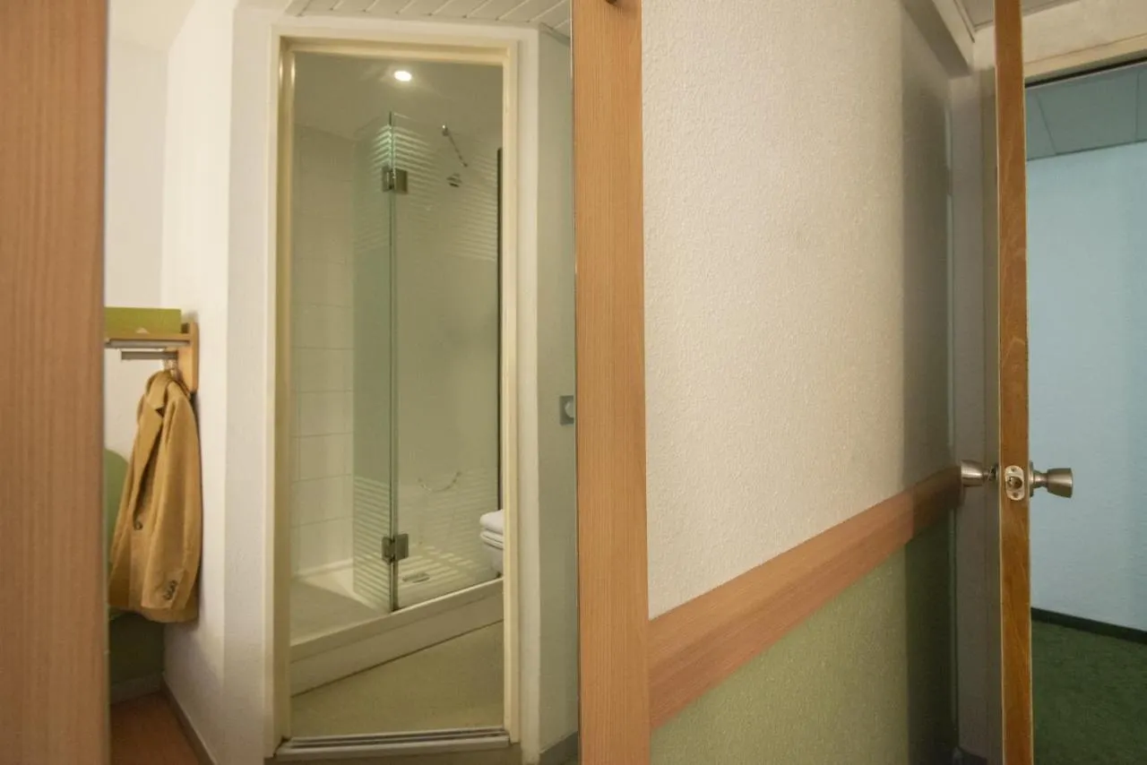 Ibis Budget Antibes Sophia Antipolis Vallauris 2*,  Francia