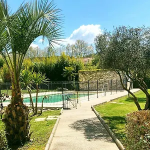 https://ibis-aix-en-provence.aixenprovencehotels.org