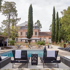 https://chateau-lamothe.midi-pyreneeshotels.com